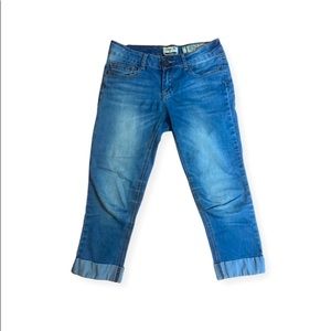 Low-Waisted y2k Capris